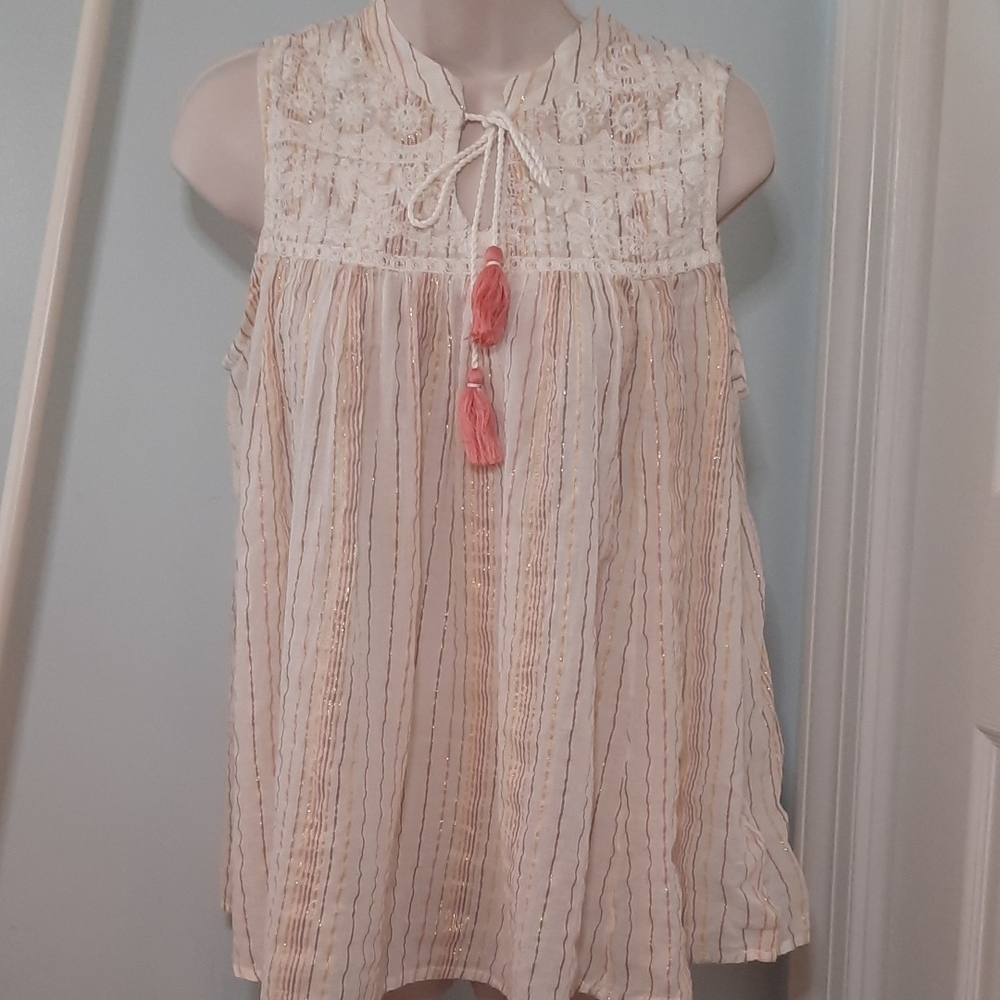 Rachel Zoe Cream and Gold Swing Top sz Small